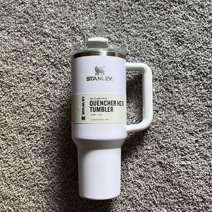Stanley quencher 40 oz wisteria limited edition tumbler NWT